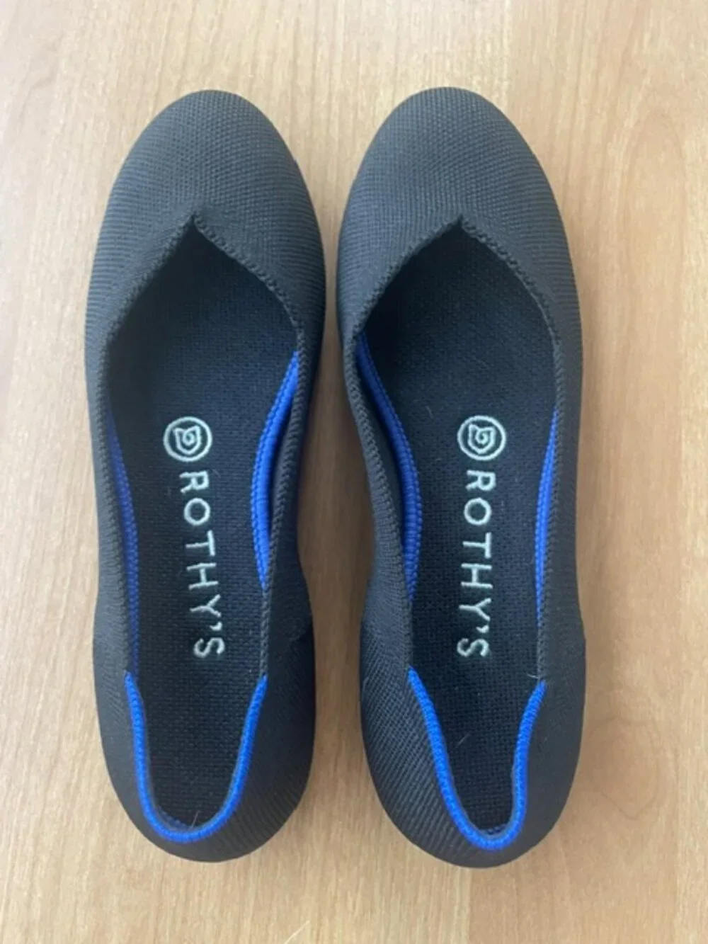 Rothys Women's Slip-on Round Toe Flats, Black, Size 6.5
